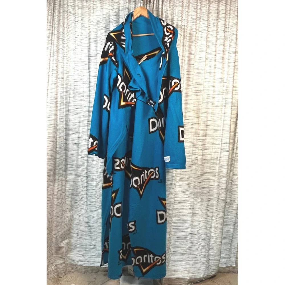 Snuggie Wearable Blanket Blue Unisex One Size Doritos Logo Fleece w Sleeves EUC